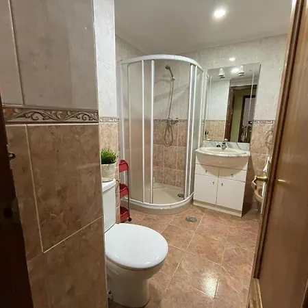 Caminado A 10 Minutos Del Centro De Apartman Oviedo