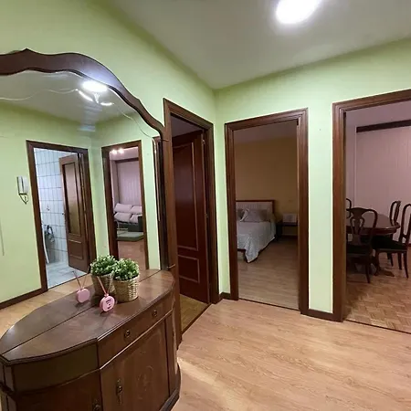 Caminado A 10 Minutos Del Centro De Apartman Oviedo
